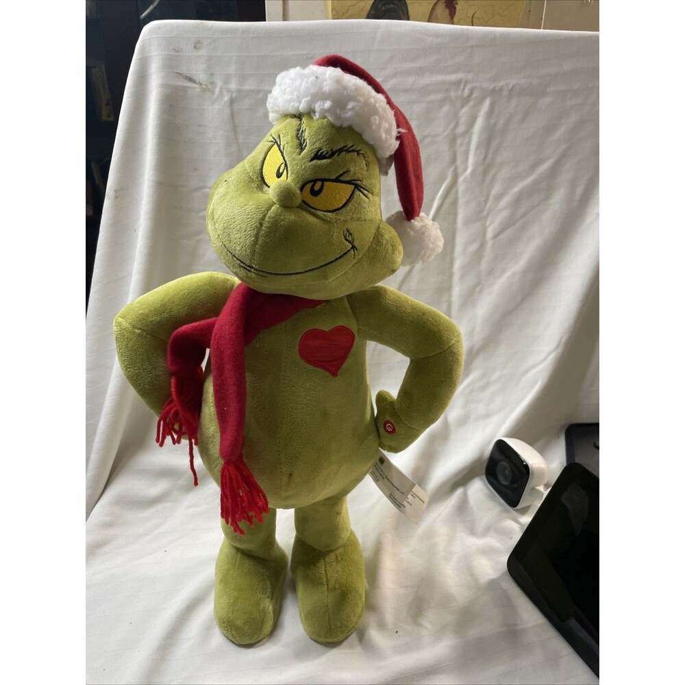 Gemmy The Grinch Christmas Holiday Porch Door Greeter Heart Lights Up 18" Tall